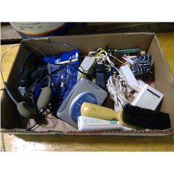 BOX OF LIGHT BULBS + HEADSET + VINTAGE SHAVER