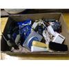 Image 1 : BOX OF LIGHT BULBS + HEADSET + VINTAGE SHAVER
