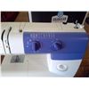 Image 3 : SEWING MACHINE HUSKYSTAR 207