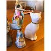 Image 5 : 3 BIGGER FIGURINES + 3 SMALL + 4 CATS