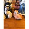 Image 7 : 3 BIGGER FIGURINES + 3 SMALL + 4 CATS