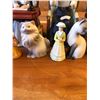 Image 8 : 3 BIGGER FIGURINES + 3 SMALL + 4 CATS
