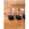 Image 2 : BOX OF BLACK FLOWER CUPS ( 18)