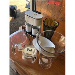 2 VASE  + WHITE GRAVY BOAT + MEASURING CUP + COFFEE MACHINE