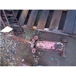 FLOOR JACK
