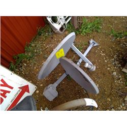 2 SATELITE DISHES