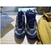 Image 2 : SIZE 11 WINDRIVER HIKING SHOES + 4 PAIRS OF OVERALLS 2 VINTIGE