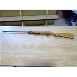 PELLET GUN MAKE SLAVIA (620) NEEDS MINOR REPAIR