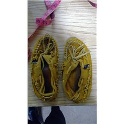 LEATHER MOCCASINS