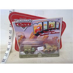 Original Cars 2 Pack Sarge and Lightning McQueen