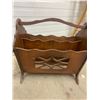 Image 3 : WALNUT MAGAZINE STAND