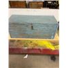 Image 1 : CARPENTER TRUNK W/ HANDLES 30X12X12