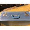 Image 3 : 2 SUIT CASES