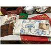 Image 5 : BLANKETS + TABLE CLOTHS