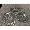 Image 6 : 2 SERVING TRAYS + 1 CANDY DISH (GLASS)