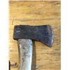 Image 5 : HATCHET + ROOFING HAMMER