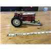 Image 1 : TOY TRACTOR INTERNATIONAL - FEL- NO BUCKET