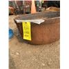 Image 4 : HUGE IRON POT 25" NO HANDLES