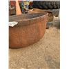 Image 5 : HUGE IRON POT 25" NO HANDLES