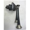 Image 4 : VINTAGE WORKING HORN