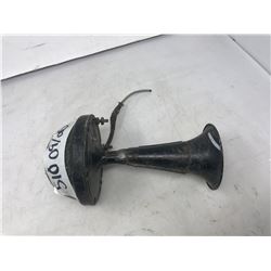 VINTAGE WORKING HORN