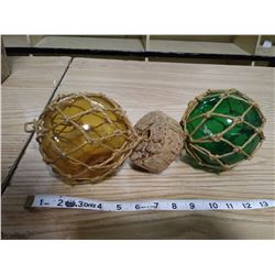 1940 rare intact pair Japanese blown glass fishing floats green & amber 6" diameter