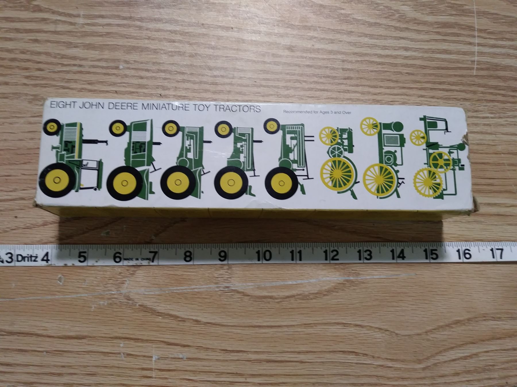 8 JOHN DEERE MINI TOY TRACTORS