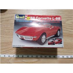 1968 CORVETTE 1:25 MODEL