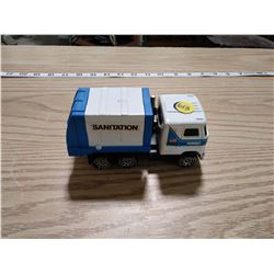 BUDDL-L GARBAGE TRUCK