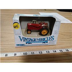 MASSEY-HARRIS 44 DIE-CAST 1:43