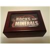 Image 4 : case of rocks and minerals