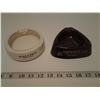 Image 1 : Black & White scotch whiskey/wedgewood cigarettes ashtrays