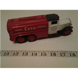 Imperial Esso diamond 2 1/2 ton Ertl Made is USA (with key)