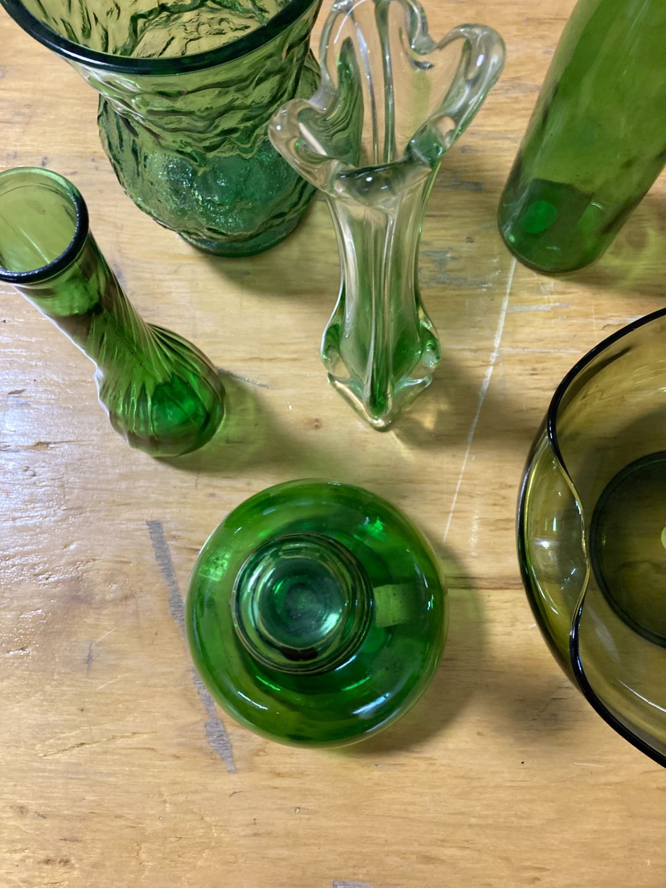 6 PIECE GREEN GLASSWARE Schmalz Auctions