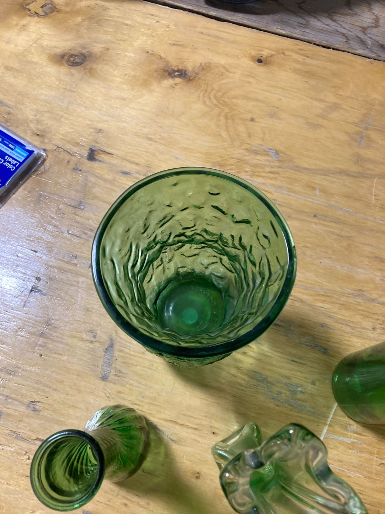 6 PIECE GREEN GLASSWARE