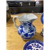 Image 3 : BLUE AND WHITE LAMP, PITCHER, PLATE