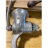 Image 3 : 2 MEAT GRINDERS AND SPRAYER