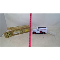 ERTL 1936 Ford Panel Van Piggy Bank with Key on Bottom in Box