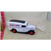 Image 3 : ERTL 1936 Ford Panel Van Piggy Bank with Key on Bottom in Box