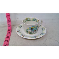 Wade Quack Quack's Cup and Saucer Gesse with Clothes - Rare