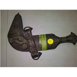 CEREMONIAL KNIFE FROM OMAN