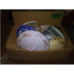 BOX OF GLASS LIDS FOR CASSEROLE OR OTHER DISHES