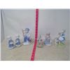 Image 1 : 5 Blue and White Figurines
