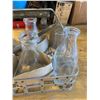 Image 3 : VINTAGE METAL MILK BOTTLE CARRIER WITH 7 QUART BOTTLES AND 1 PINT