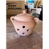 Image 1 : UNGLAZED TERRA COTTA GARLIC CONTAINER WITH LID