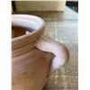 Image 4 : UNGLAZED TERRA COTTA GARLIC CONTAINER WITH LID