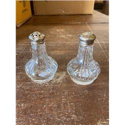 1 SET CUT GLASS SALT AND PEPPER SHAKERS W/SILVER-TOPS