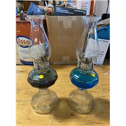 1 MATCHING PAIR UNIQUE HURRICANE LAMP WICKS REMOVED BUT LAMP WORKS