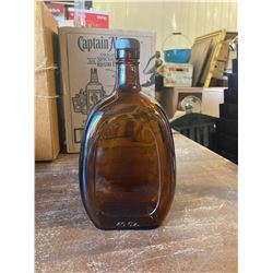 VINATGE BROWN GLASS LIQUOR BOTTLE WITH SCREW TOP
