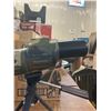 Image 2 : BRAND NEW SPOTTING SCOPE 12X36X50 W/TRIPOD AND CASE